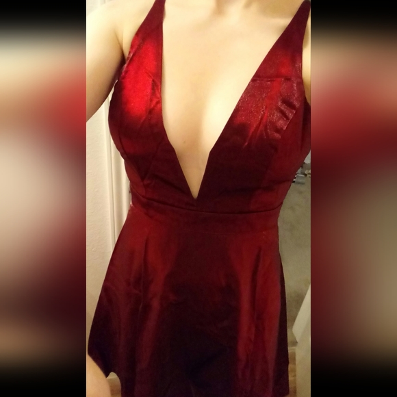 Jealous Tomato plunging neckline dress - Picture 3 of 6